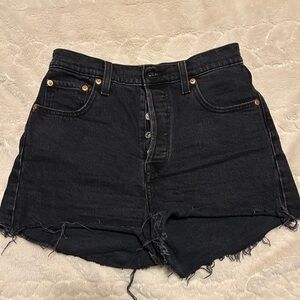 Levi’s Ribcage Jean Shorts